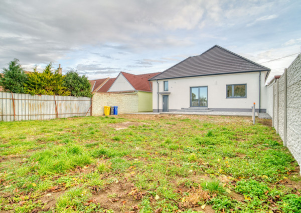 Na predaj 3-izbový rodinný dom v Jaslovských Bohuniciach