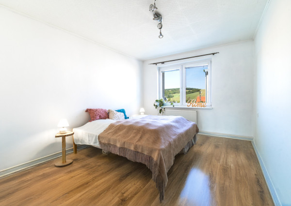 REZERVOVANÉ: Na predaj 3-izbový byt v obci Kálnica