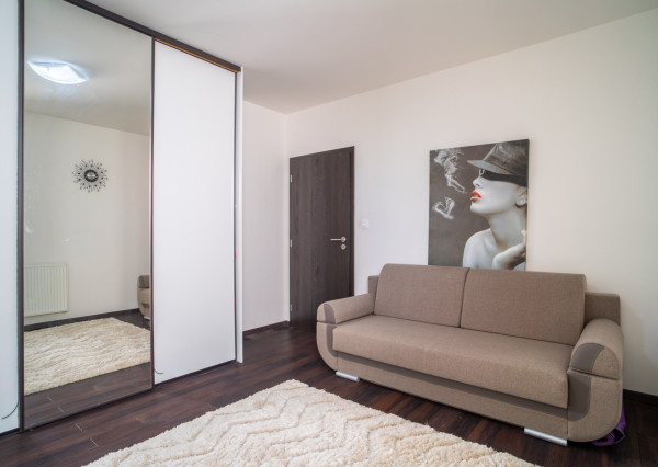 Na predaj 3-izbový byt s parkovaním v Senci