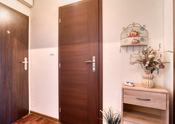 Na predaj útulný 2-izbový byt s dvomi balkónmi v Malackách