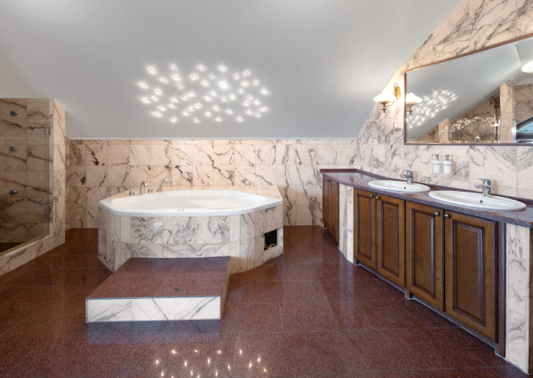 Na predaj 6-izbové rodinné sídlo v Šamoríne