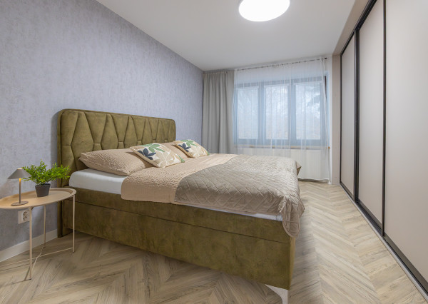 Na prenájom zariadený 2-izbový byt v centre Prešova