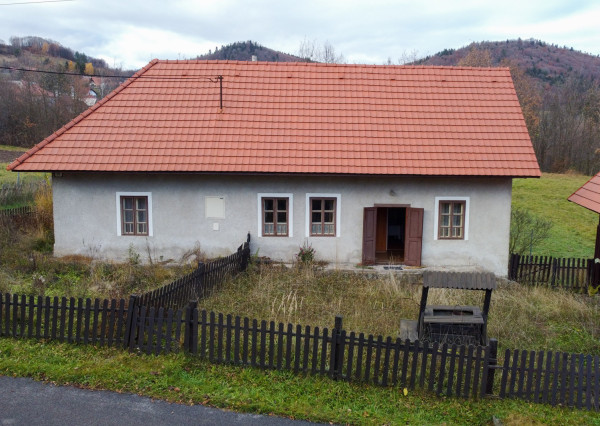 Na predaj autentická chalúpka 15km od Banskej Štiavnice
