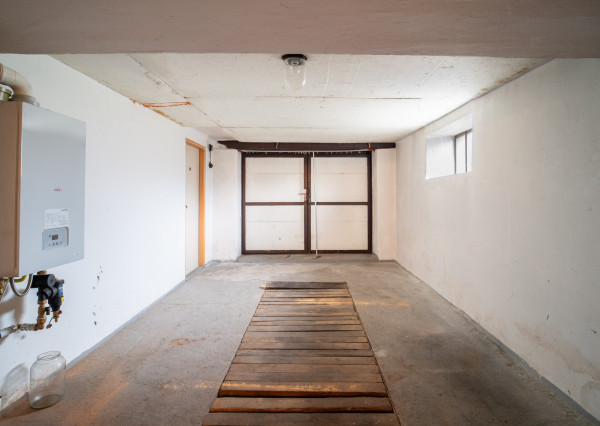 Na predaj 5-izbový rodinný dom Veľké Leváre