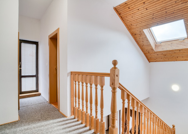 Na predaj 5-izbový rodinný dom v TOP lokalite v blízkosti Ružinova