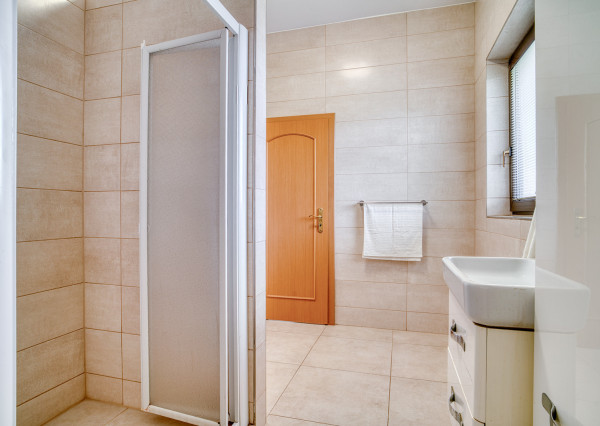 Na predaj 5-izbový rodinný dom v TOP lokalite v blízkosti Ružinova