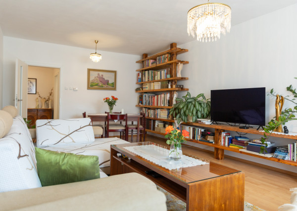 REZERVOVANÉ: Na predaj priestranný dom s veľkým pozemkom v Pobedime