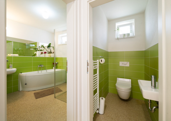 REZERVOVANÉ: Na predaj priestranný dom s veľkým pozemkom v Pobedime