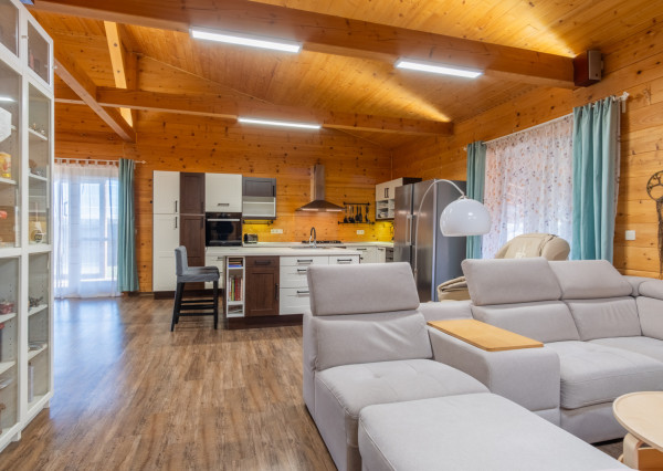 Na prenájom luxusný rodinný dom v Panoráme Veľký Slavkov pre náročnú klientelu