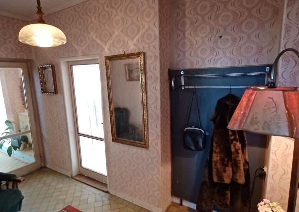 DOBRÁ LOKALITA -NOVÁ CENA- 5  izbový rodinný dom Bánovce nad Bebravou so záhradou 418m2 .