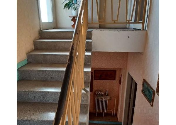 DOBRÁ LOKALITA -NOVÁ CENA- 5  izbový rodinný dom Bánovce nad Bebravou so záhradou 418m2 .