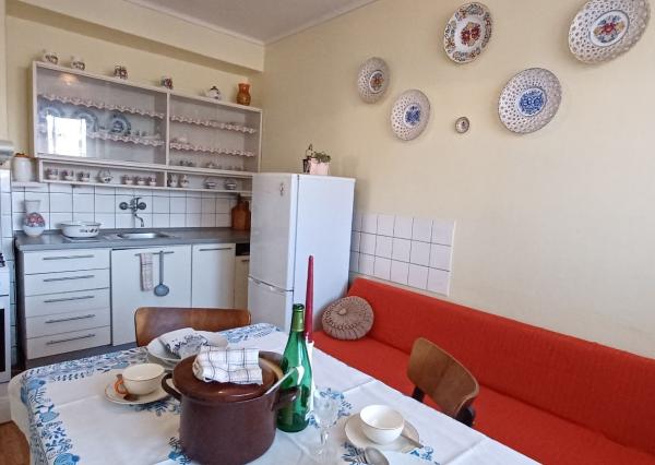 DOBRÁ LOKALITA -NOVÁ CENA- 5  izbový rodinný dom Bánovce nad Bebravou so záhradou 418m2 .