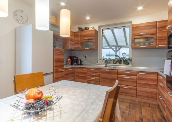 Na predaj priestranný rodinný dom v pokojnej lokalite Hôrka