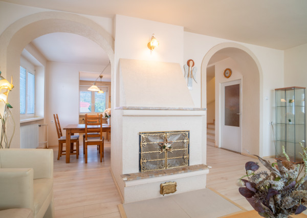 Na predaj priestranný 5-izbový rodinný dom v pokojnej lokalite mesta Gabčíkovo