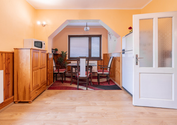 Na predaj 2-generačný rodinný dom v obci Zámutov