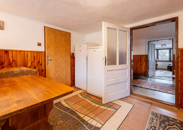 Na predaj 2-generačný rodinný dom v obci Zámutov