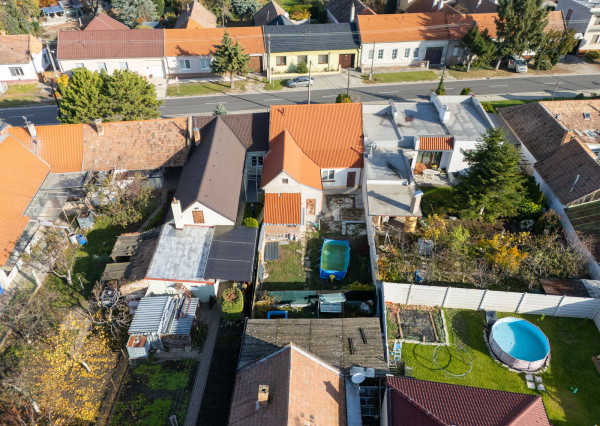 Na predaj 4-izbový rodinný dom v obci Zeleneč