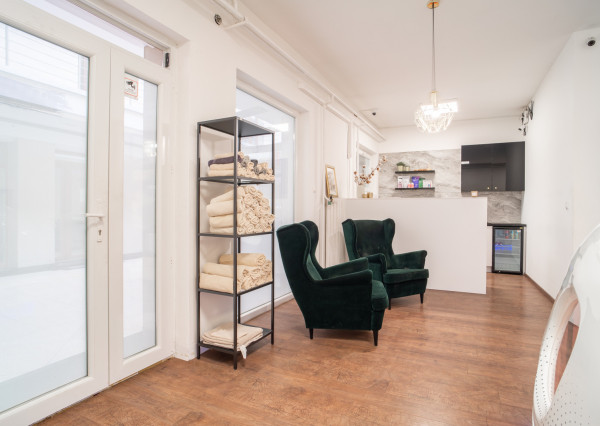 Na predaj plne fungujúce a zariadené štúdio priamo v centre Trnavy