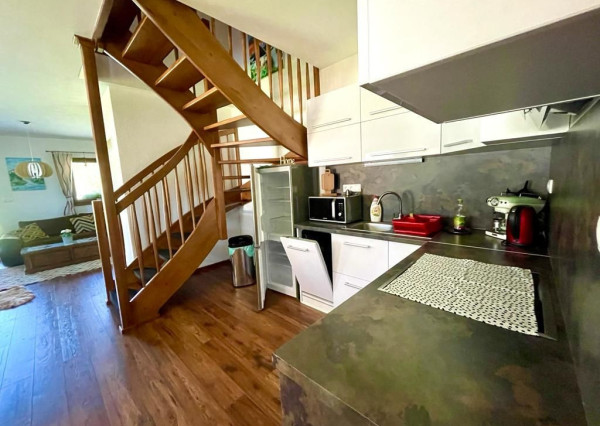 NA PREDAJ- chata /NOVOSTAVBA/ komplet zariadená / Vysoké Tatry- Stará Lesná  s panoramatickým výhľadom