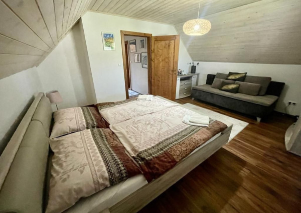 NA PREDAJ- chata /NOVOSTAVBA/ komplet zariadená / Vysoké Tatry- Stará Lesná  s panoramatickým výhľadom