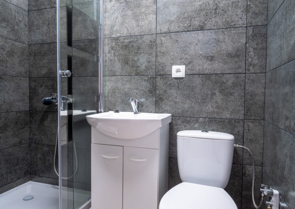 Na predaj polyfunkčná budova v obci Bardoňovo