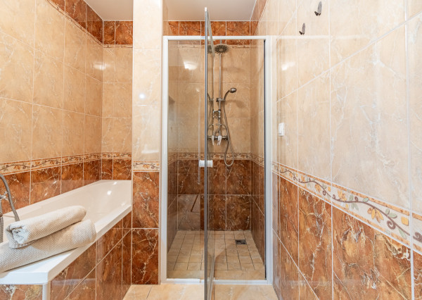 Na predaj zrekonštruovaný rodinný dom v Pate