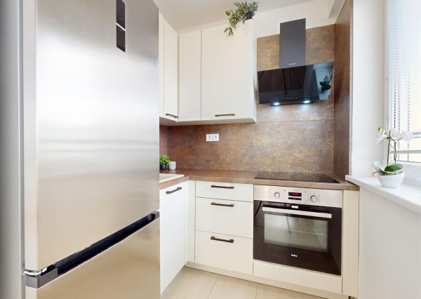 2 izbový byt, Štefana Králika, Devínska Nová Ves *** BYT JE IHNEĎ VOĽNÝ ***