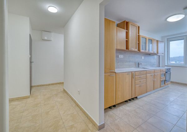 Na predaj 3-izbový byt v Plaveckom Mikuláši