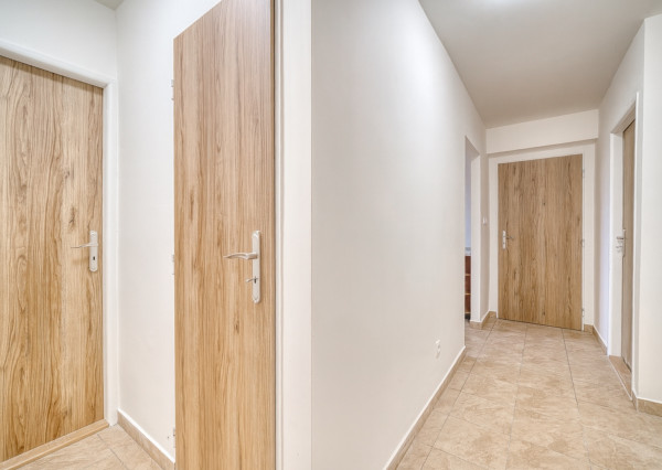 Na predaj 3-izbový byt v Plaveckom Mikuláši