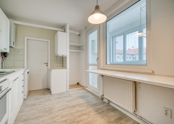 Na predaj 3-izbový byt vo výbornej lokalite v Stupave