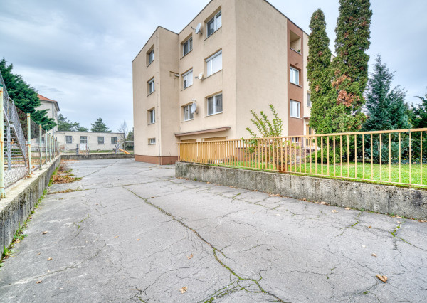 Na predaj 3-izbový byt vo výbornej lokalite v Stupave