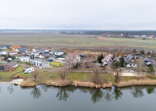 Na predaj stavebný pozemok v obci Sekule - Štrkovňa Lúčky