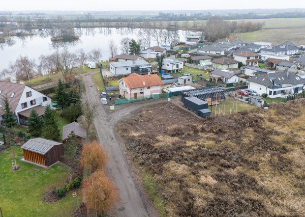 Na predaj stavebný pozemok v obci Sekule - Štrkovňa Lúčky
