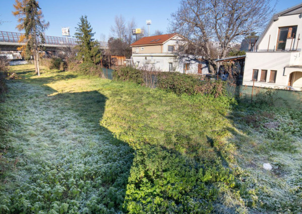 Na predaj exkluzívny stavebný pozemok v Ružinove