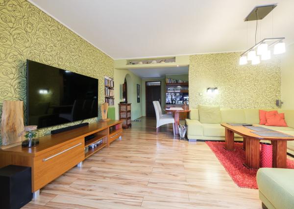 Na predaj priestranný rodinný dom s bazénom a rozsiahlym pozemkom v Bretejovciach