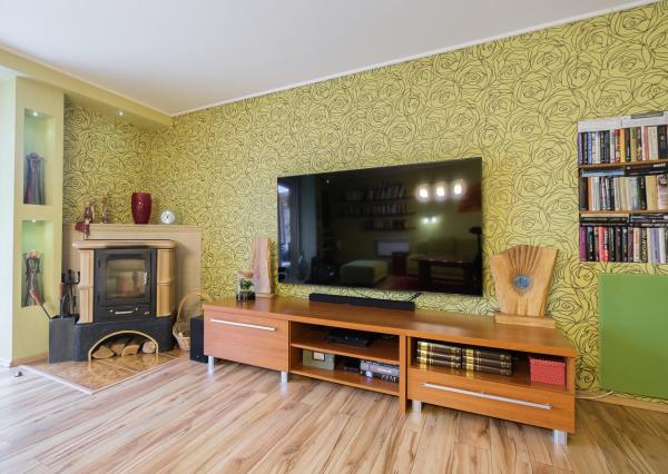 Na predaj priestranný rodinný dom s bazénom a rozsiahlym pozemkom v Bretejovciach