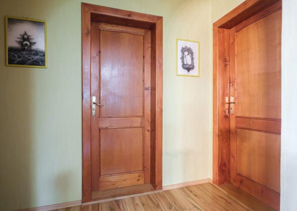 Na predaj priestranný rodinný dom s bazénom a rozsiahlym pozemkom v Bretejovciach