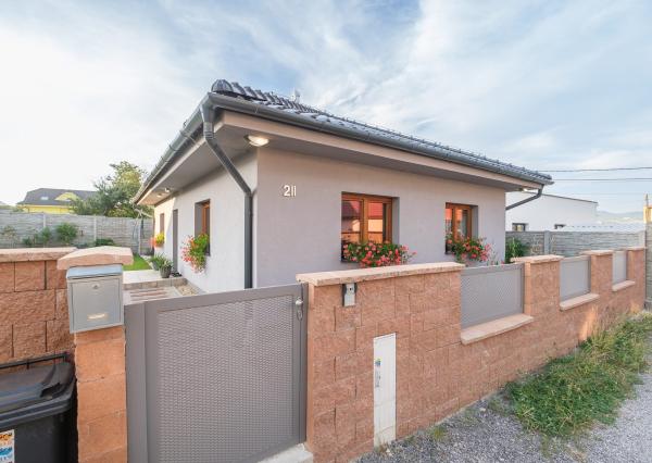 Na predaj novostavba 3-izbového rodinného domu v obci Janovík s vlastnou garážou