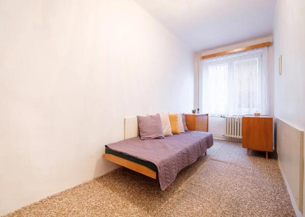 Na predaj dobre dispozične riešený 4-izbový byt s loggiou v meste Humenné