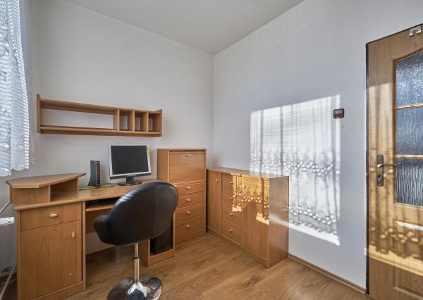 Na predaj 4-izbový byt s loggiou v centre mesta Snina