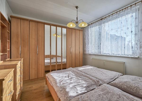 Na predaj 4-izbový byt s loggiou v centre mesta Snina