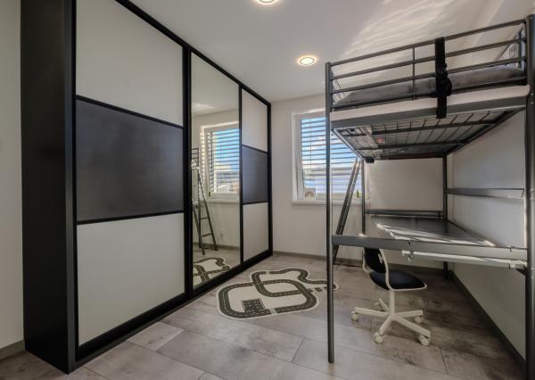 Na predaj novostavba 4-izbového luxusného rodinného domu v obci Dulova Ves – Vlčie doly