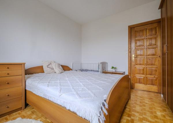 Na predaj slnečný 4-izbový byt na Námestí Kráľovnej pokoja v Prešove