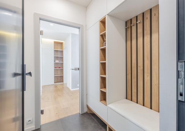 Na predaj slnečný 3-izbový byt v centre mesta Snina