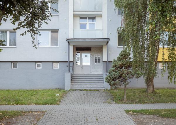 Na predaj slnečný 3-izbový byt v centre mesta Snina