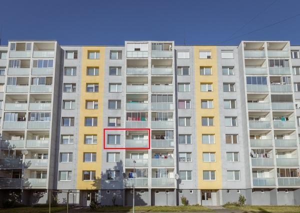 Na predaj slnečný 3-izbový byt v centre mesta Snina