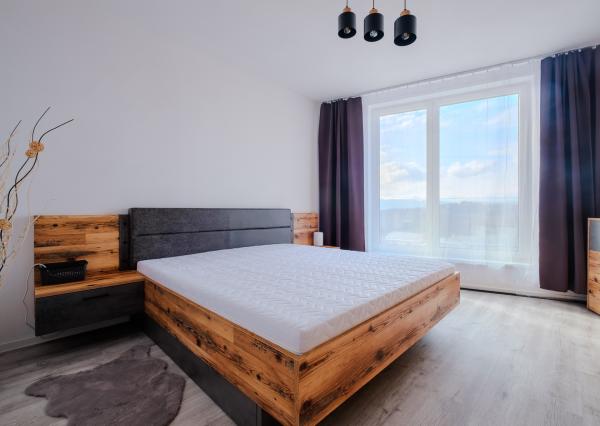 Na prenájom luxusný 2-izbový byt s balkónom a parkovacím státím vo vyhľadávanej lokalite v Prešove