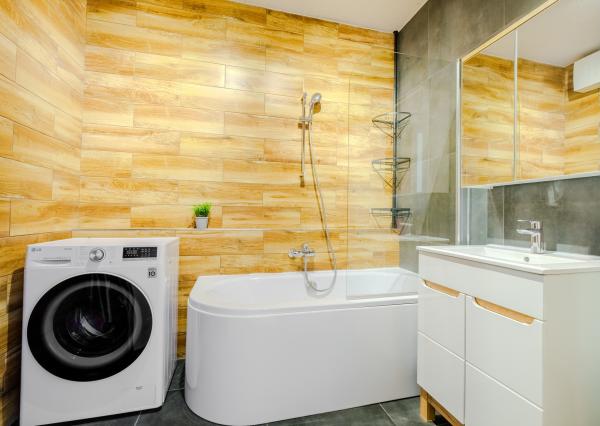 Na prenájom luxusný 2-izbový byt s balkónom a parkovacím státím vo vyhľadávanej lokalite v Prešove