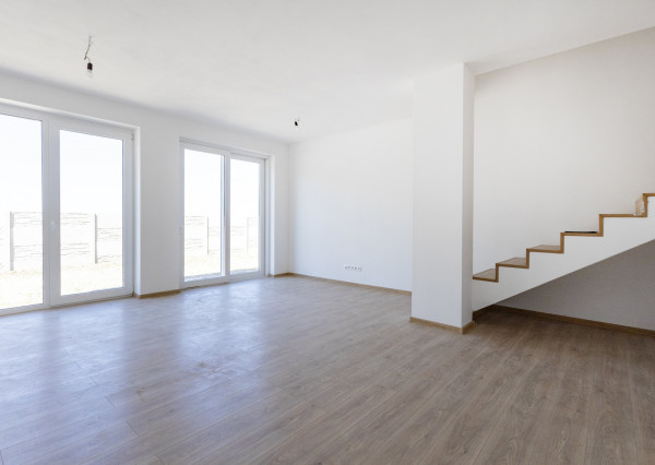 Predaj 4-izbová bytová jednotka v dvojdome v Lehniciach