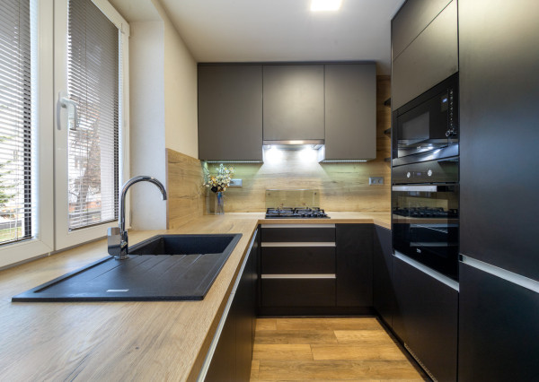 Na predaj zrekonštruovaný a zariadený 3-izbový byt v Trenčíne